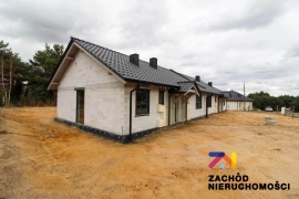 Dom typu bliźniak dwulokalowy w Droszkowie